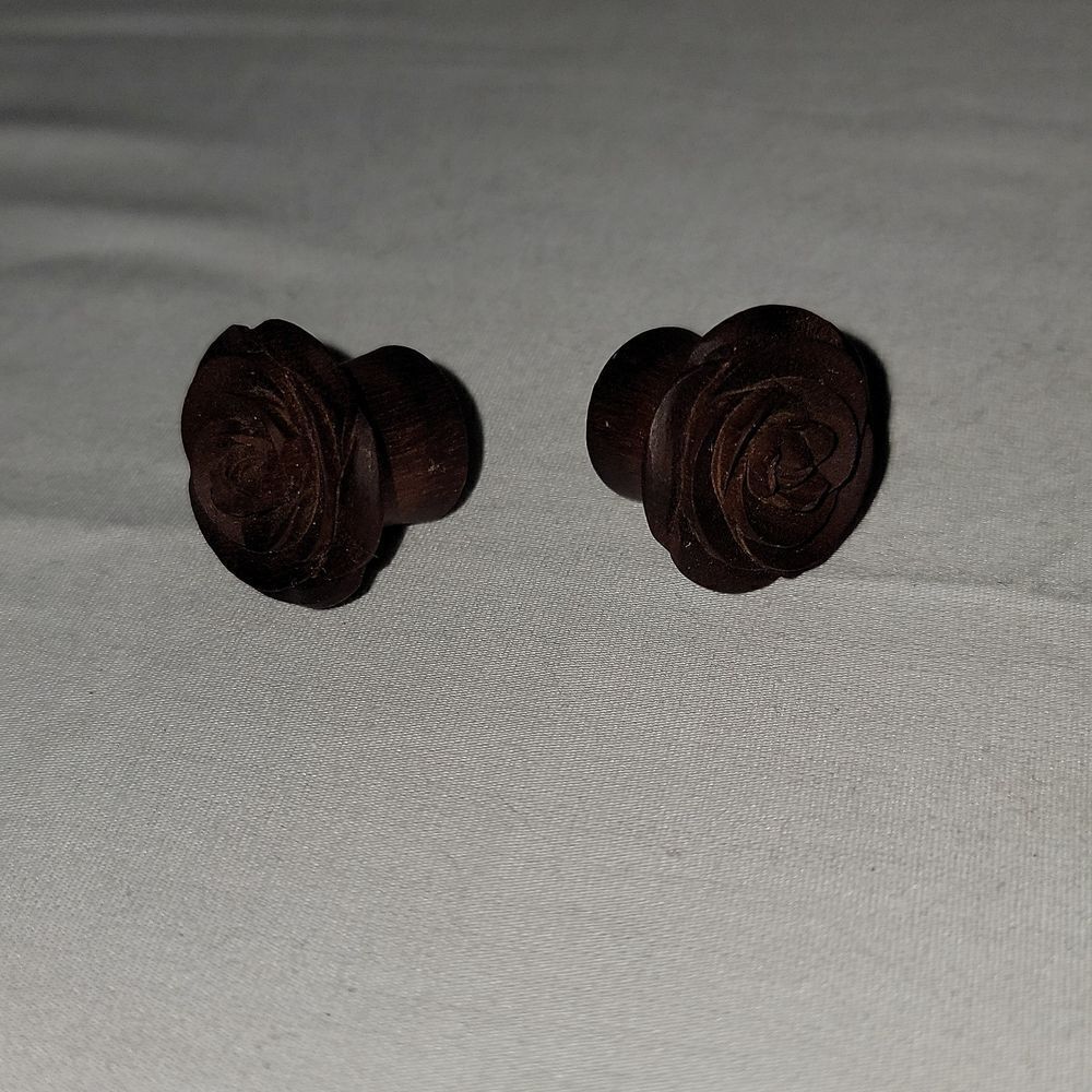 ½ pugs 